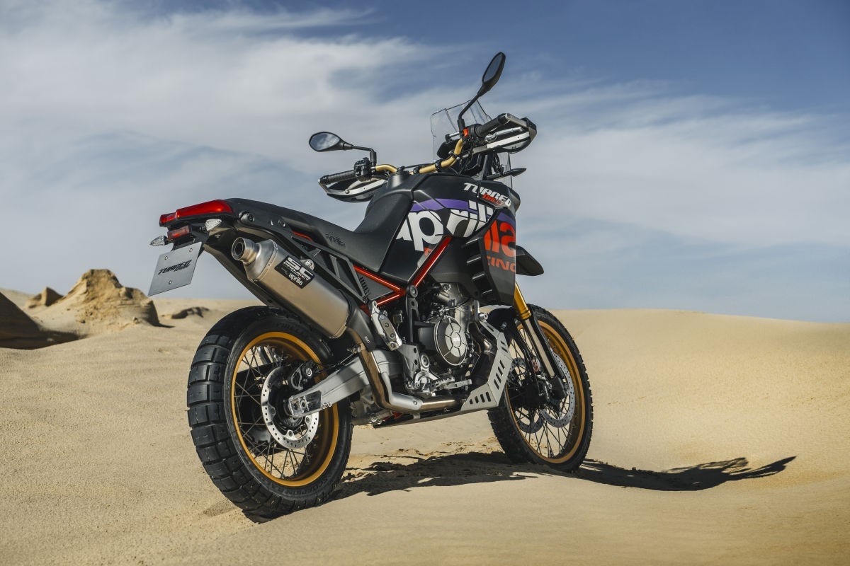 Aprilia Tuareg Rally 660: il ritorno di una leggenda, più cattiva e pronta al deserto +VIDEO+